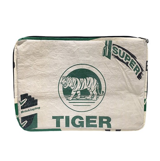 Upcycling - Laptoptasche 15" aus recycelten Zementsäcke green Tiger