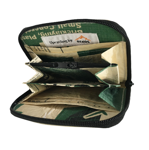 Upcycling - praktische Geldbörse mit Reissverschluss green Tiger