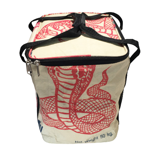 Upcycling - Lunchbag aus recycelten Zementsäcke Naga