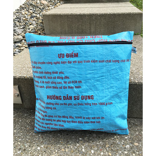 Upcycling - Kissenbezug aus recycelten Reissäcke Special Edition blau