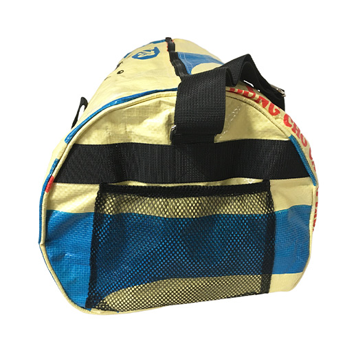Upcycling - Sporttasche XL aus recycelten Fischfuttersäcke gelb