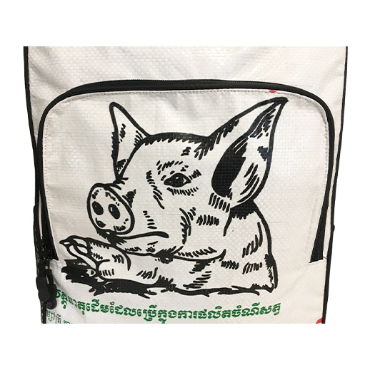 Upcycling - Tagesrucksack aus recycelten Futtersäcke Schwein