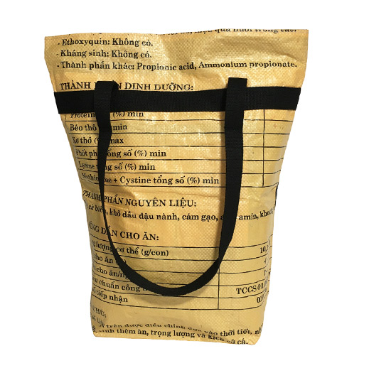Upcycling - Grosse Einkaufstasche aus recycelten Fischfuttersäcke gelb