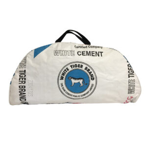 Upcycling - Grosse Sporttasche aus recycelten Zementsäcke White Tiger