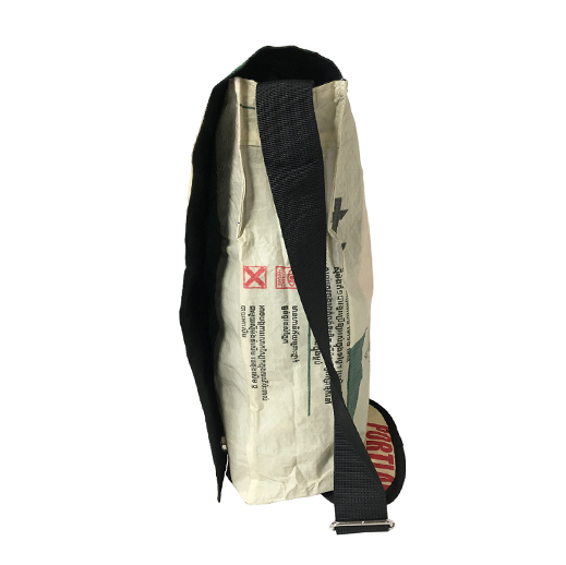 Upcycling - Studententasche aus recycelten Zementsäcke Naga