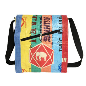 Upcycling - Studententasche aus recycelten Säcke Patchwork Elephant