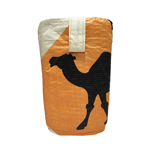 Upcycling - Handy - Hülle mit Zuglasche aus recycelten Zementsäcke Camel L