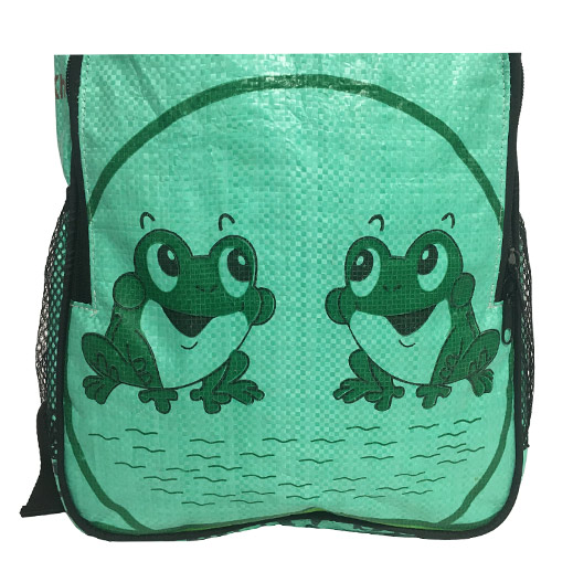 Upcycling - Kinderrucksack aus recycelten Futtersäcke Frosch M