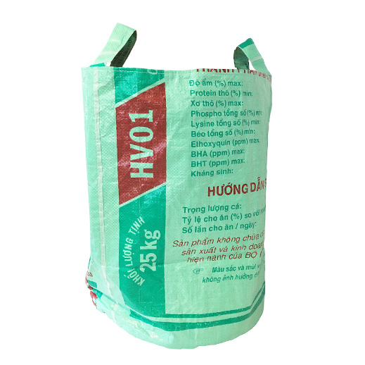 Upcycling - grosser Wäschesack / Universaltasche aus recyceltem Fischfuttersack leuchtgrün
