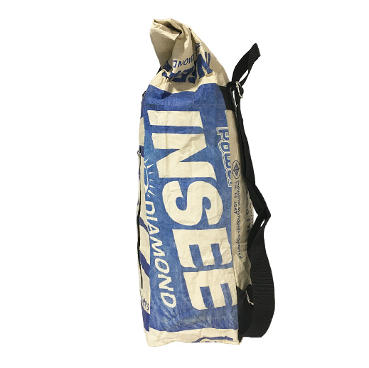 Upcycling - Kurierrucksack aus recycelten Zementsäcke Adler hellblau