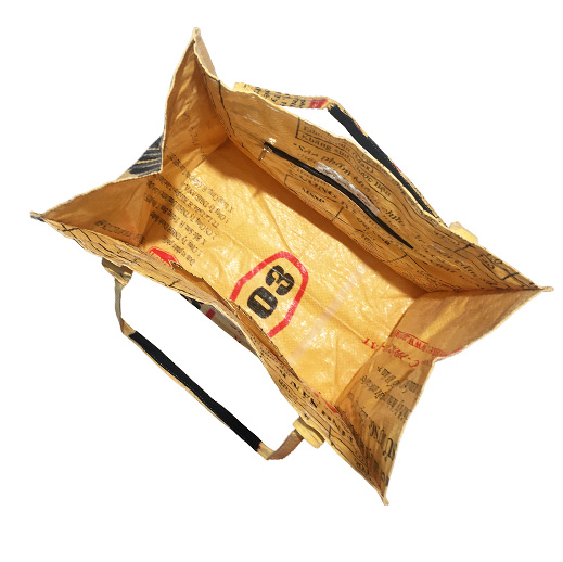 Upcycling - Handliche Tasche aus recycelten Fischfuttersäcke gelb