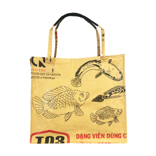 Upcycling - Handliche Tasche aus recycelten Fischfuttersäcke gelb