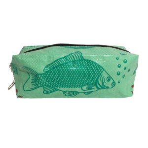 Upcycling – Schreibzeug-Etui aus recycelten Fischfuttersack leuchtgrün