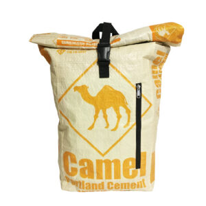 Upcycling - Kurierrucksack aus recycelten Zementsäcke Camel gelb