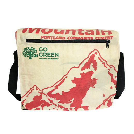 Upcycling - Umhängetasche XL aus recycelten Zementsäcke Mountain