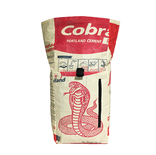 Upcycling - Kurierrucksack aus recycelten Zementsäcke Cobra