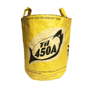 Upcycling - grosser Wäschesack / Universaltasche aus recyceltem Fischfuttersack gelb