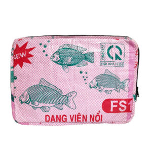 Upcycling - Laptoptasche 15" aus recycelten Fischfuttersäcke light Pink