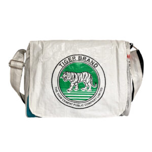 Upcycling - Umhängetasche aus recycelten Säcke Tiger Brand Special Edition