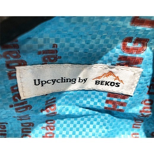 Upcycling – Schreibzeug-Etui aus recycelten Fischfuttersäcke gelb