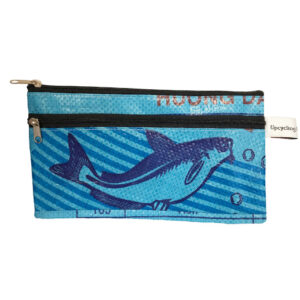 Upcycling - Einfaches Etui aus recycelten Fischfuttersäcke blau