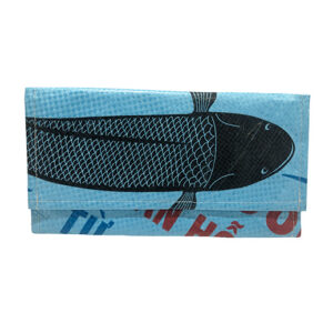 Upcycling - stilvolle Damengeldbörse aus recycelten Fischfuttersäcke hellblau