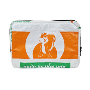 Upcycling - Laptoptasche 13" aus recycelten Futtersäcke Hörnchen