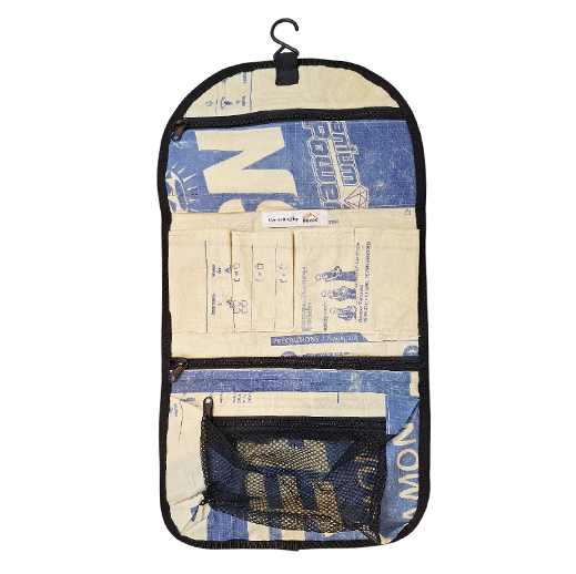 Upcycling - Waschtasche zum Aufhängen aus recyceltem Zementsack Adler