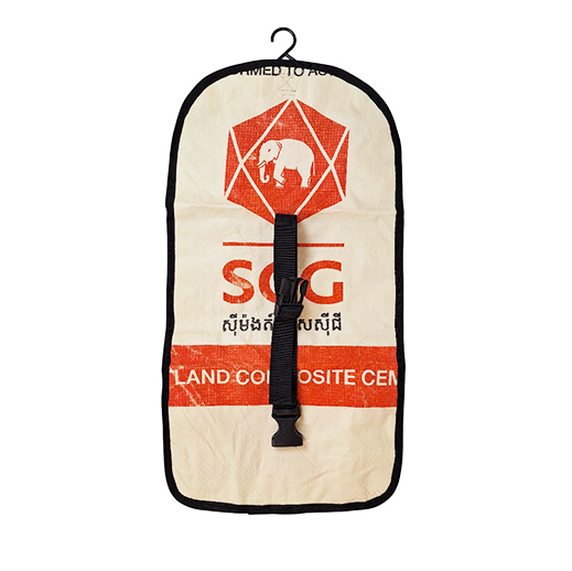 Upcycling - Waschtasche zum Aufhängen aus recyceltem Zementsack Elephant