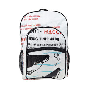 Upcycling - Grosser Rucksack aus recycelten Fischfuttersäcke weiss
