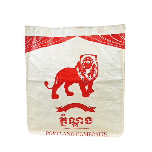 Upcycling - Grosser Shopper aus recyceltem Zementsack Löwe