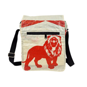 Upcycling - Kleine Umhängetasche aus recycelten Zementsäcke Löwe