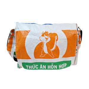 Upcycling - Umhängetasche aus recycelten Futtersäcke Hörnchen