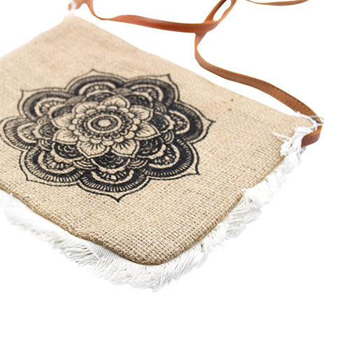 Jute Tasche mit schwarzem Mandala-Siebdruck