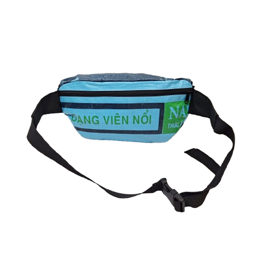 Upcycling - Bauchtasche aus recycelten Fischfuttersäcke blau / grün
