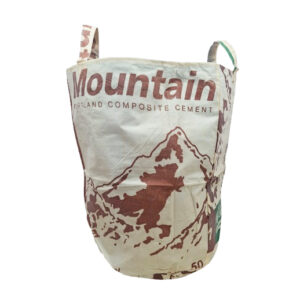Upcycling - grosser Wäschesack / Universaltasche aus recycelten Zementsäcke Mountain