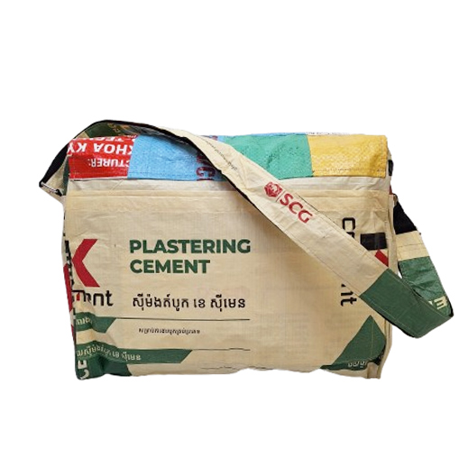 Upcycling - Umhängetasche Large aus recycelten Säcke Patchwork Elephant