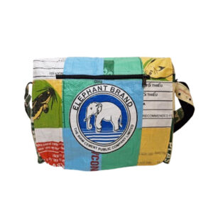 Upcycling - Umhängetasche Large aus recycelten Säcke Patchwork Elephant