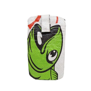 Upcycling - Handy - Hülle mit Zuglasche aus recycelten Fischfuttersäcke grüner Fisch M