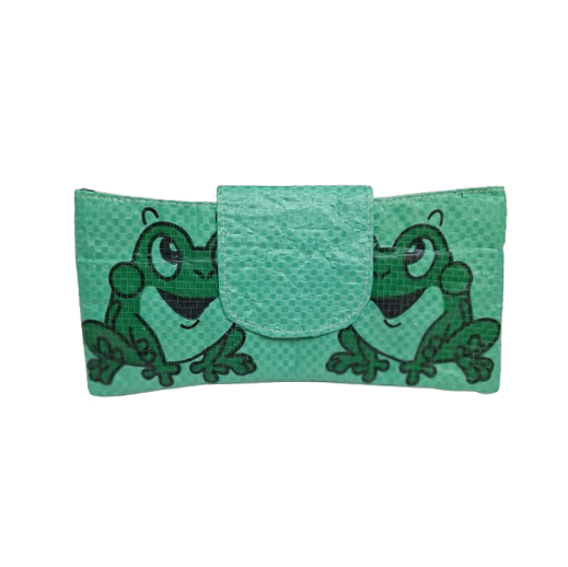 Upcycling - Brillenetui aus recyceltem Futtersack Frosch grün