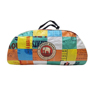Upcycling - Grosse Sporttasche aus recycelten Säcke Patchwork Elephant