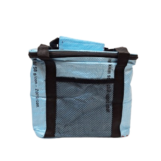 Upcycling - Lunchbag aus recyceltem Fischfuttersack blau