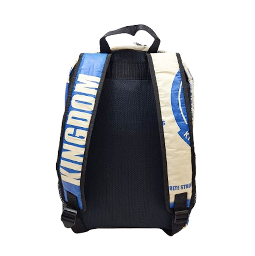 Upcycling - Grosser Rucksack aus recyceltem Zementsack Adler