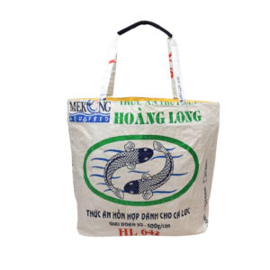 Upcycling - Grosser Shopper XXL aus recycelten Fischfuttersäcke weiss