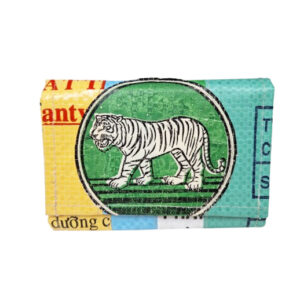 Upcycling - praktische Geldbörse aus recycelten recycelten Säcke Patchwork Tiger