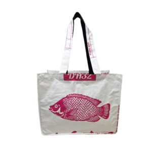Upcycling - Tasche Sigi aus recycelten Fischfuttersäcke weiss / pink
